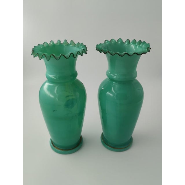 Mid-Century Modern Victorian Art Nouveau Bristol Mouth-Blown Vases, 1950s, Set of 2 For Sale - Image 3 of 7