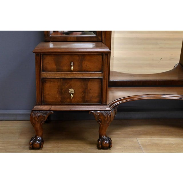 Chippendale Style Walnut Dressing Table, England, 1930s For Sale - Image 5 of 17