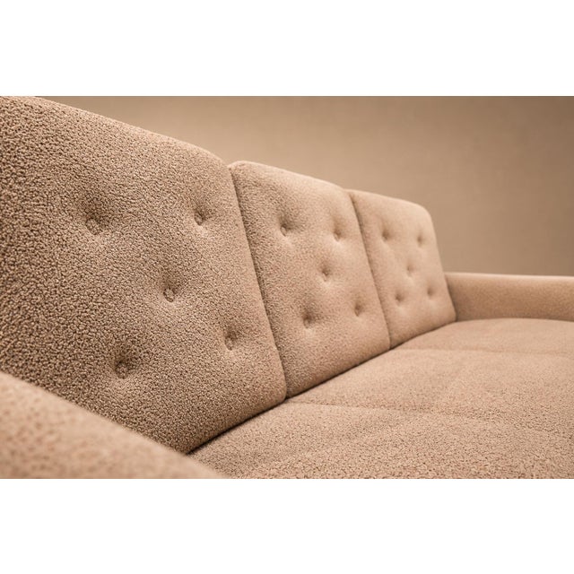 Sergio Rodrigues 1960s Brazilian Modern Stella Three-Seat Sofa in Rosewood & Bouclé by Sergio Rodrigues, Brazil For Sale - Image 4 of 18