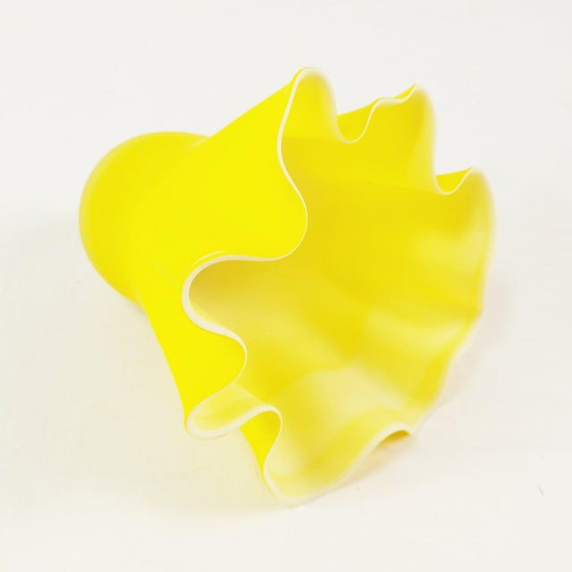 White Handkerchief Vase in Murano Glass, Italy, 1970s For Sale - Image 8 of 14