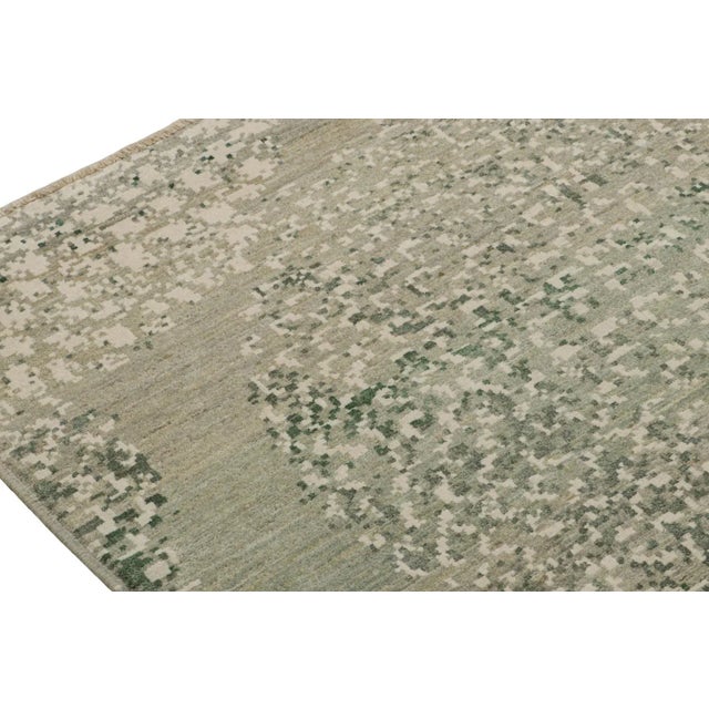 Rug & Kilim’s Modern Rug in Beige and Gray, With Geometric Patterns For Sale In New York - Image 6 of 7