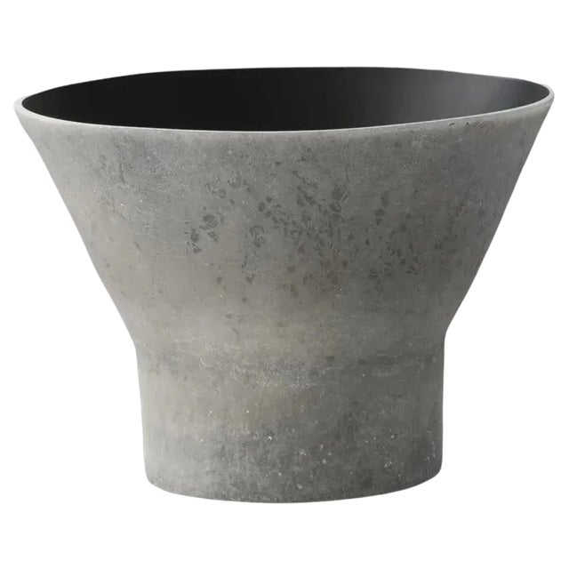 Unda Vase by Imperfettolab For Sale