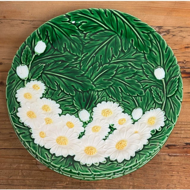 Vintage Ceramic Daisy Motif Mugs and Dessert Plates, 8 PCS For Sale - Image 4 of 11