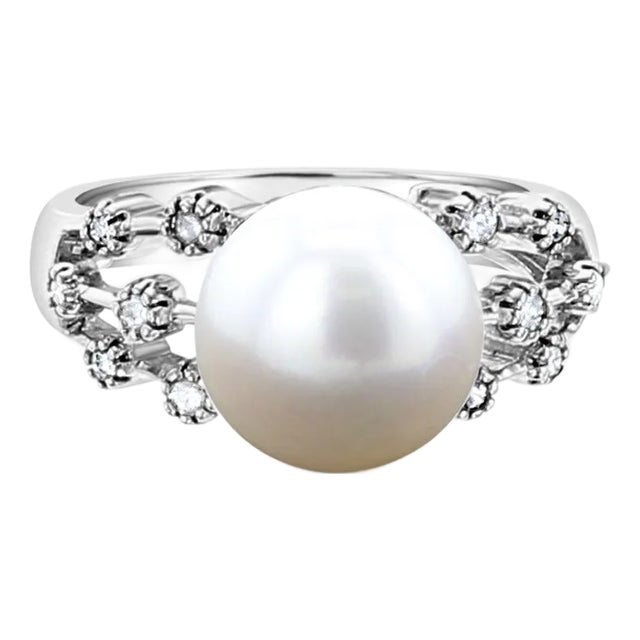 Freshwater White Pearl Diamond Ring .19cttw 14k White Gold, Size 7 For Sale