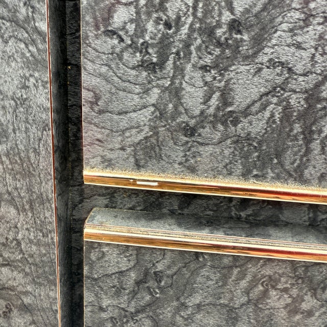 1980s Postmodern Waterfall Laminate & Brass 2 Drawer Nightstands in Gray Burlwood Print - A Pair For Sale - Image 17 of 18