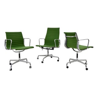 Office Chairs by Charles & Ray Eames for Herman Miller, 1970s, Set of 3 For Sale