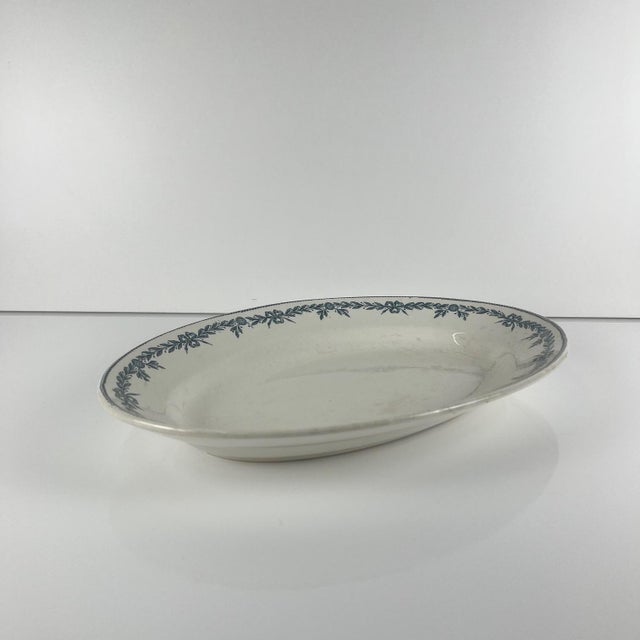 Large Oval Earthenware Platter with Laurels Pattern from Moulins des Loups, 1900s For Sale - Image 3 of 11