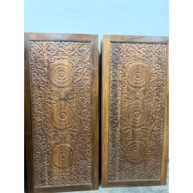 1920s Triple Lotus Hand-Carved Solid Wood Double Entry Doors – Antique Indian Statement Doors 80x36 For Sale - Image 5 of 6