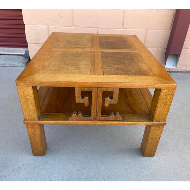 Beautiful MCM Heritage Henredon Side Table Asian Inspired Side Details, great for putting magazines or your favorite book...