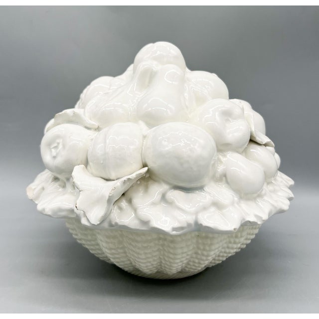 Italian White Ceramic Grape Tureen or Covered Bowl - Blanc De Chine - Mid Century, Neoclassical, Hollywood Regency For Sale - Image 12 of 18