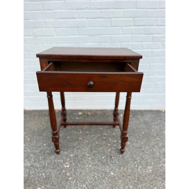Pair of Vintage Sheraton Style 1 Drawer Side Tables by Bombay Co. For Sale - Image 12 of 18