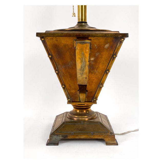 Copper Antique Bradley & Hubbard Arts & Craft Style Brass and Copper Table Lamp For Sale - Image 8 of 9