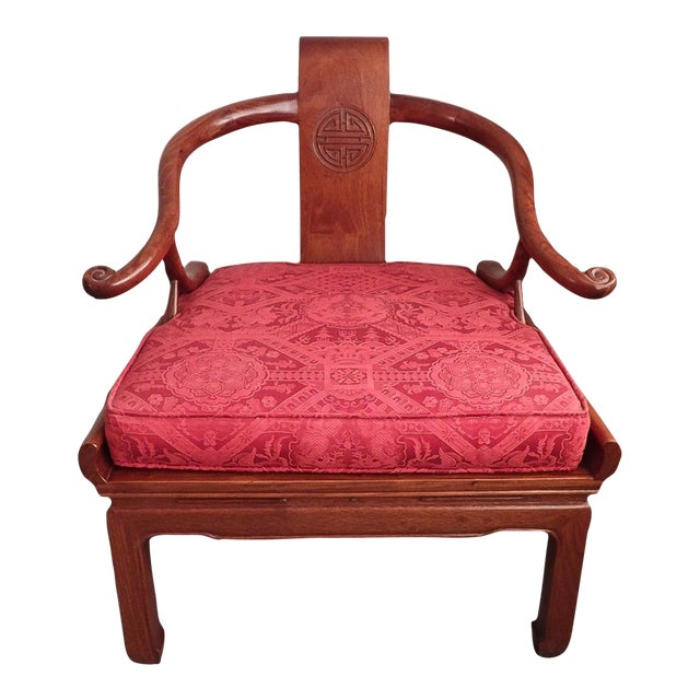 20th Century George Yee Style Chinese Hong Kong Horseshoe Lacquered Wook Accent Chair With Red Cushion For Sale