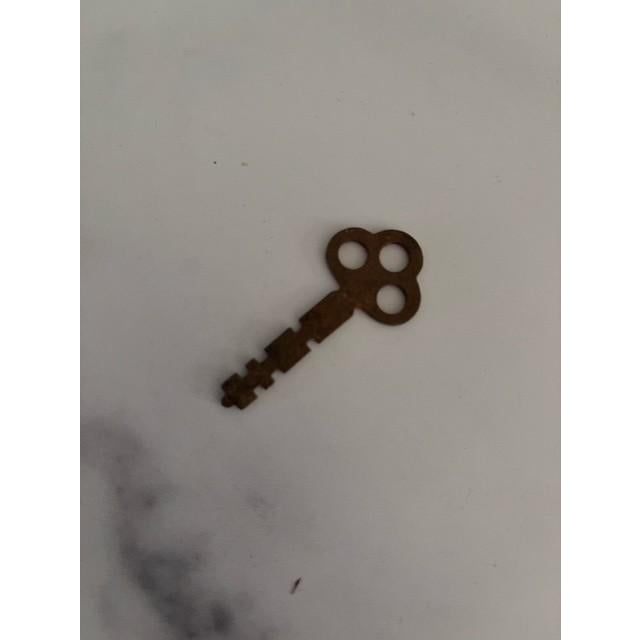 1900 - 1909 Antique Keys, Lot of Three Rustic Victorian Decor For Sale - Image 5 of 5