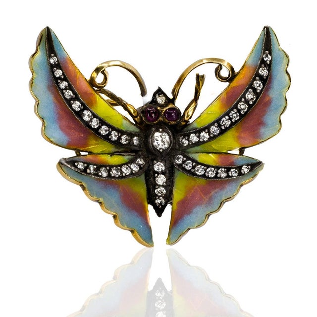 18K Enamel Wasp pin with approximately 1.00 carats of diamonds and ruby eyes. 10.89 grams