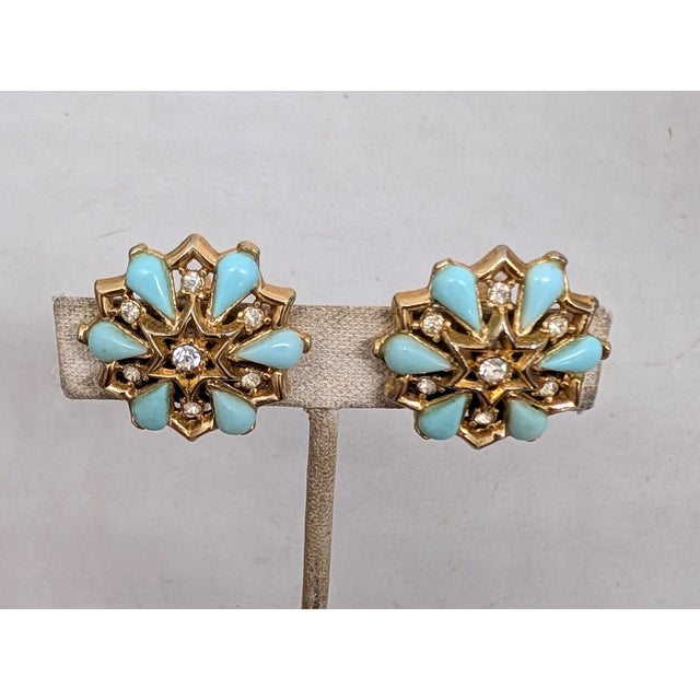 Trifari Vintage 1950s Signed Trifari Faux-Turquoise & Clear Rhinestone Clip Earrings-2 Pieces For Sale - Image 4 of 7