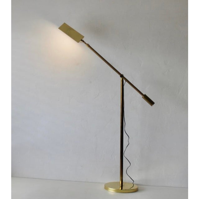 Casella Lighting 1980s Carsella Lighting Style Mid-Century Counterbalanced Brass Reading Lamp For Sale - Image 4 of 18