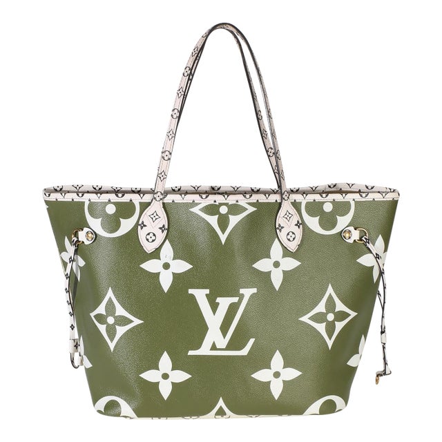 Kaki Monogram Giant Neverfull MM For Sale