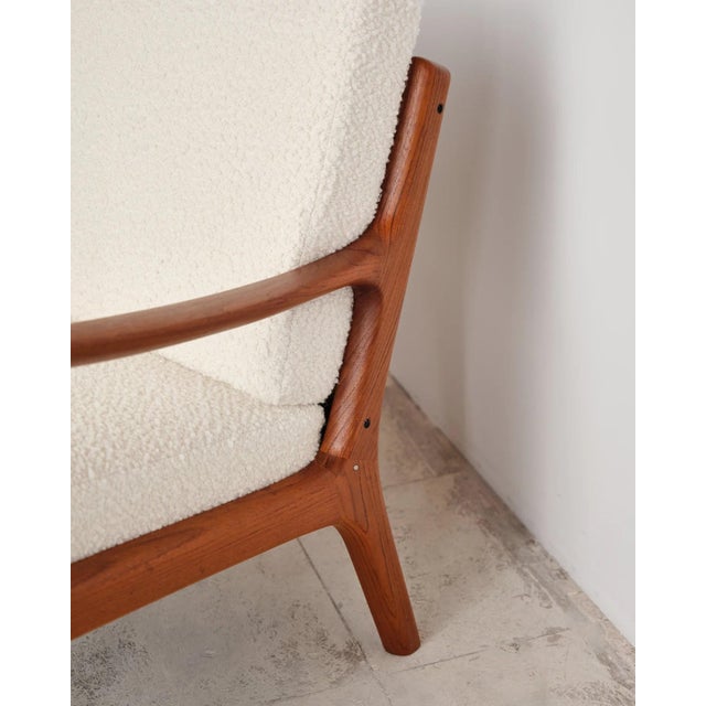 Senator Series 3-Seater Sofa in Teak with Bouclé Upholstery by Ole Wanscher for France & Daverkosen, Denmark, 1950s For Sale - Image 13 of 18