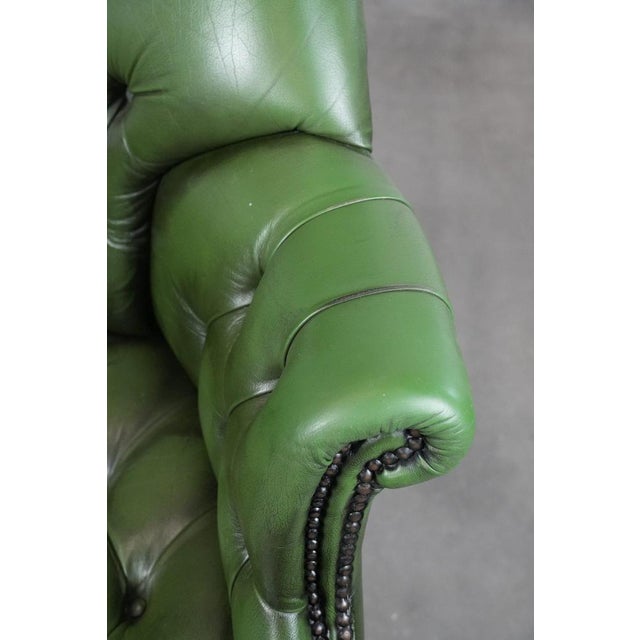 Green Large English Style Chesterfield Office Chair in Green Cowhide Leather For Sale - Image 8 of 18