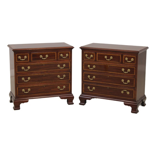 Pair of Councill Craftsmen Mahogany Nightstands Bachelors Chests For Sale