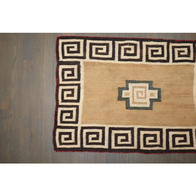 American Camel Color Navajo rug no. j5099 For Sale - Image 4 of 5