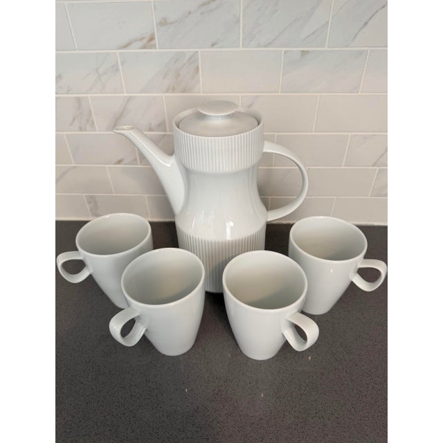 Thomas Vintage MCM German White Porcelain Hot Chocolate / Coffee / Tea Set for 4 For Sale - Image 4 of 9