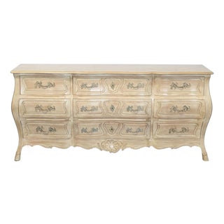 Vintage Henredon French Provincial 9-Drawer Dresser For Sale