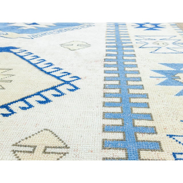 1970s Hand-Knotted Anatolian Rug. Low-Pile Tribal Wool Rug in Soft Blue & Cream, 5'10" × 8'2" For Sale - Image 12 of 17