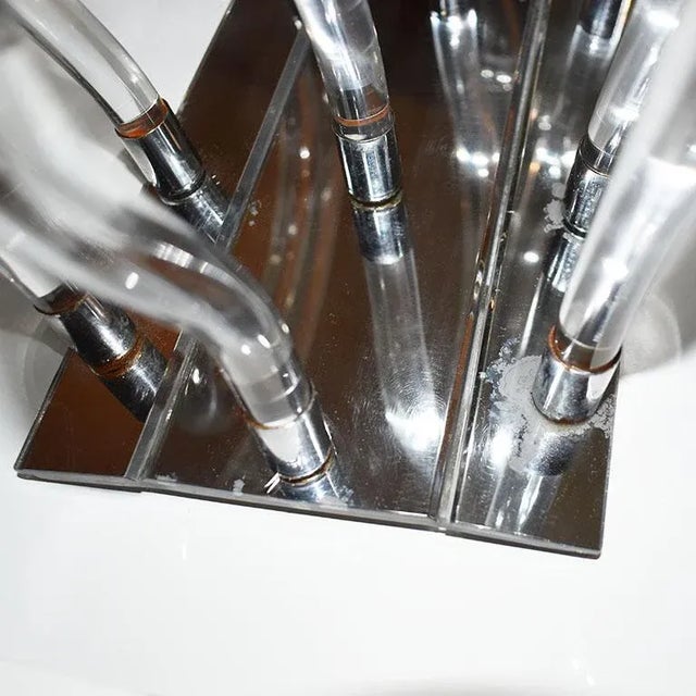 Dorothy Thorpe Hollywood Regency Lucite and Chrome Waterfall Magazine Rack For Sale In Oklahoma City - Image 6 of 8