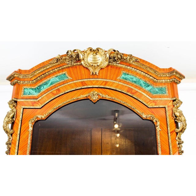19th Century French Malachite & Ormolu Mounted Vitrine Cabinet For Sale - Image 3 of 18