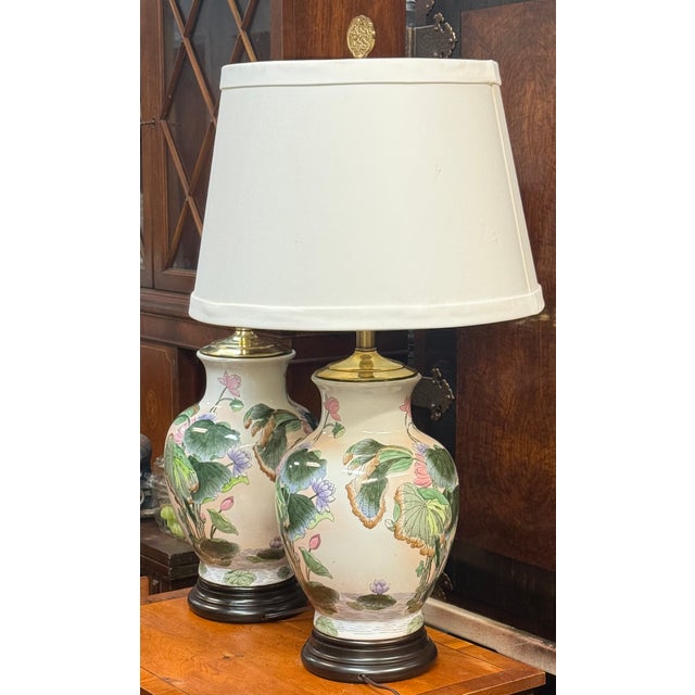 Mid-Century Chinese Export Ceramic Lotus & Floral Table Lamps - Pair For Sale - Image 9 of 10