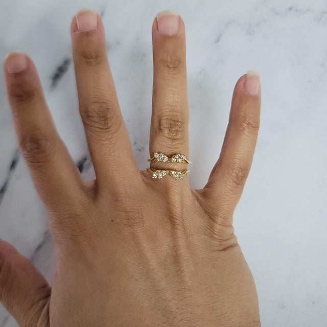 ♥ Ring Summary ♥ Main Stone: Diamond Approx. Carat Weight: .33cttw Diamond Clarity: SI1 Diamond Color: H/I Band Material:...