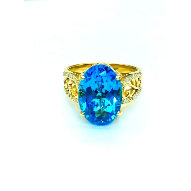 Bochic "Capri" Vintage Blue Topaz & Diamonds Retro Ring 18K Gold & Silver For Sale In New York - Image 6 of 18