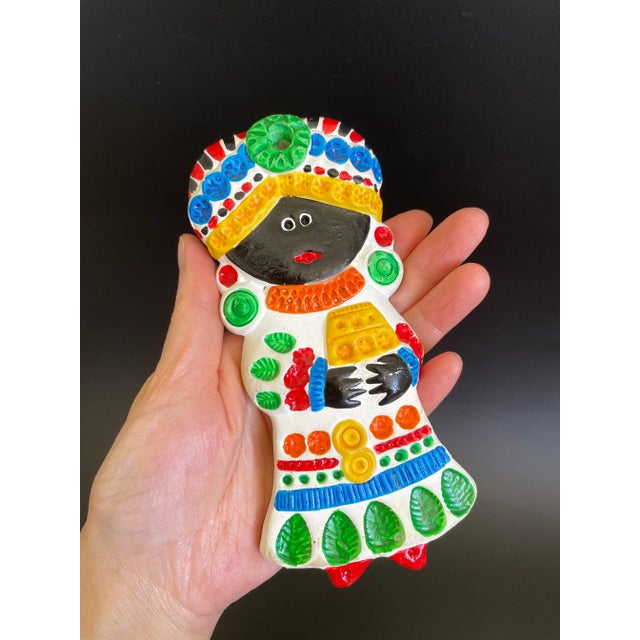 Mid 20th Century Vintage Italian Pottery Folk Art Three Wise Men Clay Wall Hanging Plaques - Set of 3 For Sale - Image 5 of 10