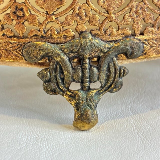 Vintage Gold Tone Heart Shaped Ormolu Filigree Jewelry Box For Sale - Image 12 of 12