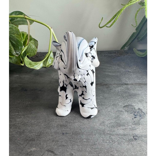 1960s Archimede Seguso "Bianco Nero" Murano Glass Large Elephant Sculpture, Vintage 1960s MCM (Attributed) For Sale - Image 5 of 12