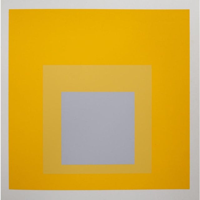 Josef ALBERS (1888-1976) Homage to the square: Selected Original color silkscreen print On vellum, 19 x 23 cm Excellent...