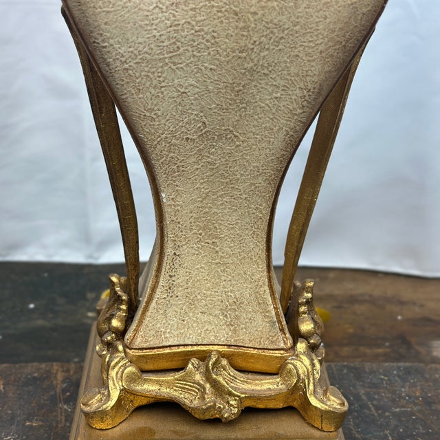 Late 20th Century Chelsea House Inc. French Style Table Lamp With Brass Crab Finial For Sale - Image 5 of 12