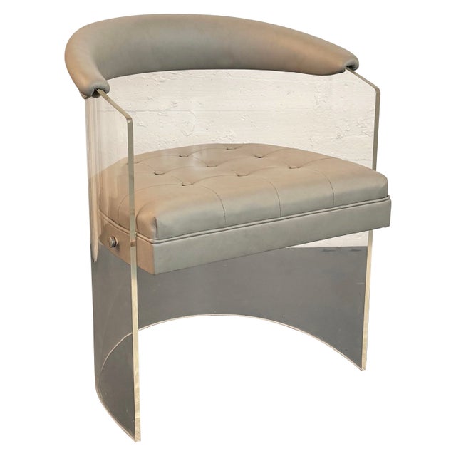 1970s Clear Lucite and Leather Kagan-Style Barrel Tub Chair For Sale