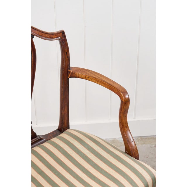 Georgian Cuban Mahogany Shield Back Accent Arm Chair (C. 1790) For Sale - Image 9 of 10