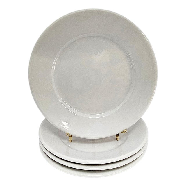 1980s Apilco France Classic Whiteware Rimmed Luncheon Plates, Set of 4 For Sale