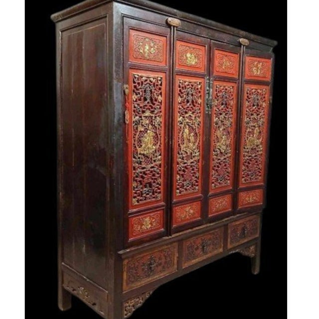 Red Lacquer and Gilded Cabinet from the Qing Dynasty For Sale - Image 4 of 5