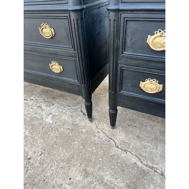 French 19th Century Louis XVI Pair of Commodes / Chest of Drawers For Sale - Image 12 of 12