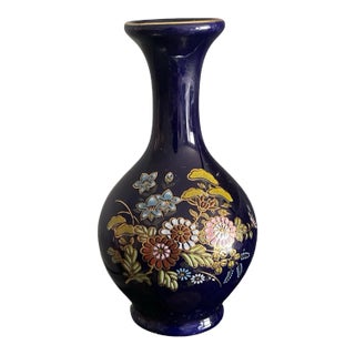 Vintage Kutani Floral Bud Vase Made in Japan Floral Dark Blue For Sale
