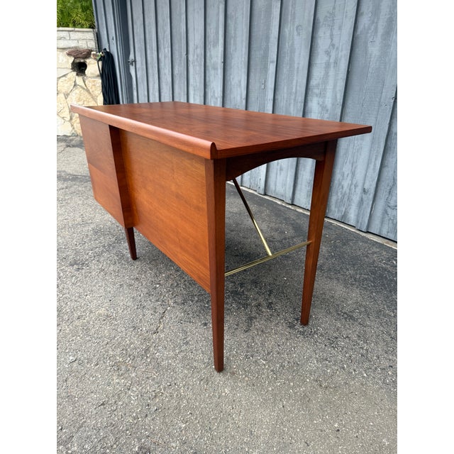 1950s Mid Century Walnut and Brass Wrting Desk in the Style of Milo Baughman For Sale In Los Angeles - Image 6 of 8