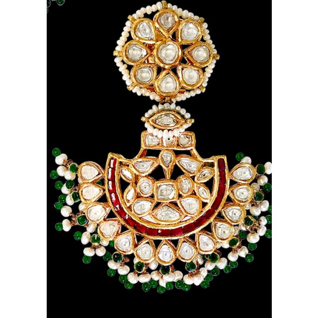 2020s Mughal Magnificent Traditional Kundan Polki Rose Cut Diamond 18 K Bridal Set For Sale - Image 5 of 8