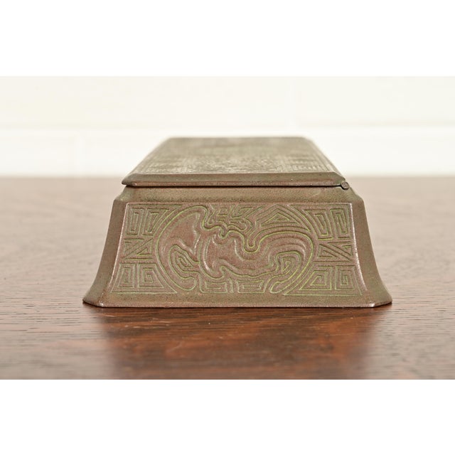Tiffany Studios New York Chinese Pattern Bronze Large Jewelry Box, Circa 1910 For Sale - Image 11 of 15