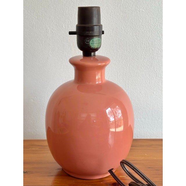 1970s Small Salmon Pink Ceramic Lamp For Sale - Image 4 of 6
