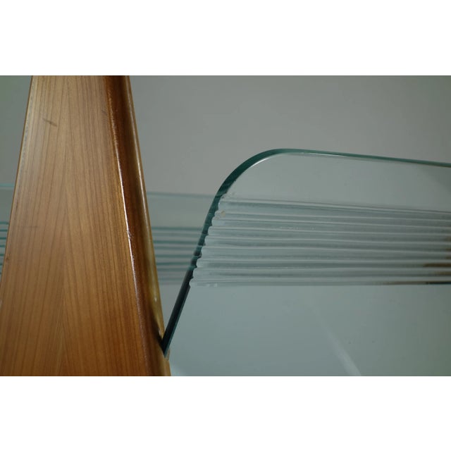1950s Mid-Century Modern Italian Design Wood Glass Magazine Rack, 1950s For Sale - Image 5 of 14